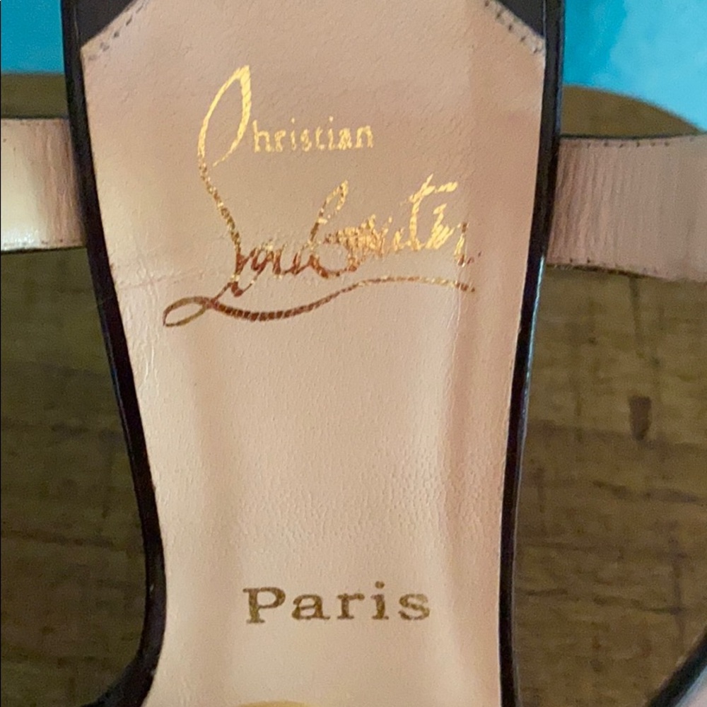 Designer shoes - Picture 2 of 3